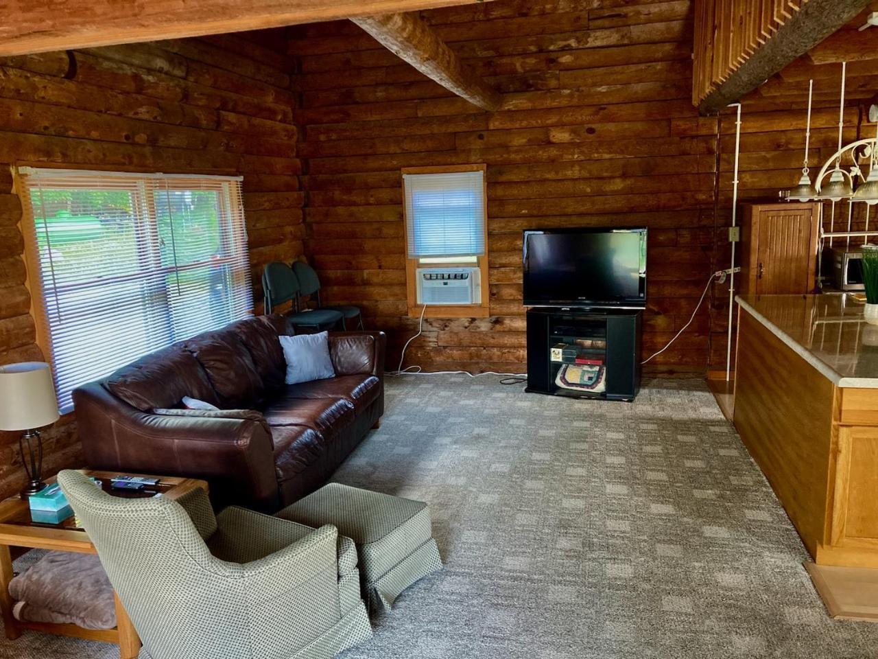 Garden Grove Retreat & Lodging Near Pictured Rocks, Fayette, Trails Exterior photo
