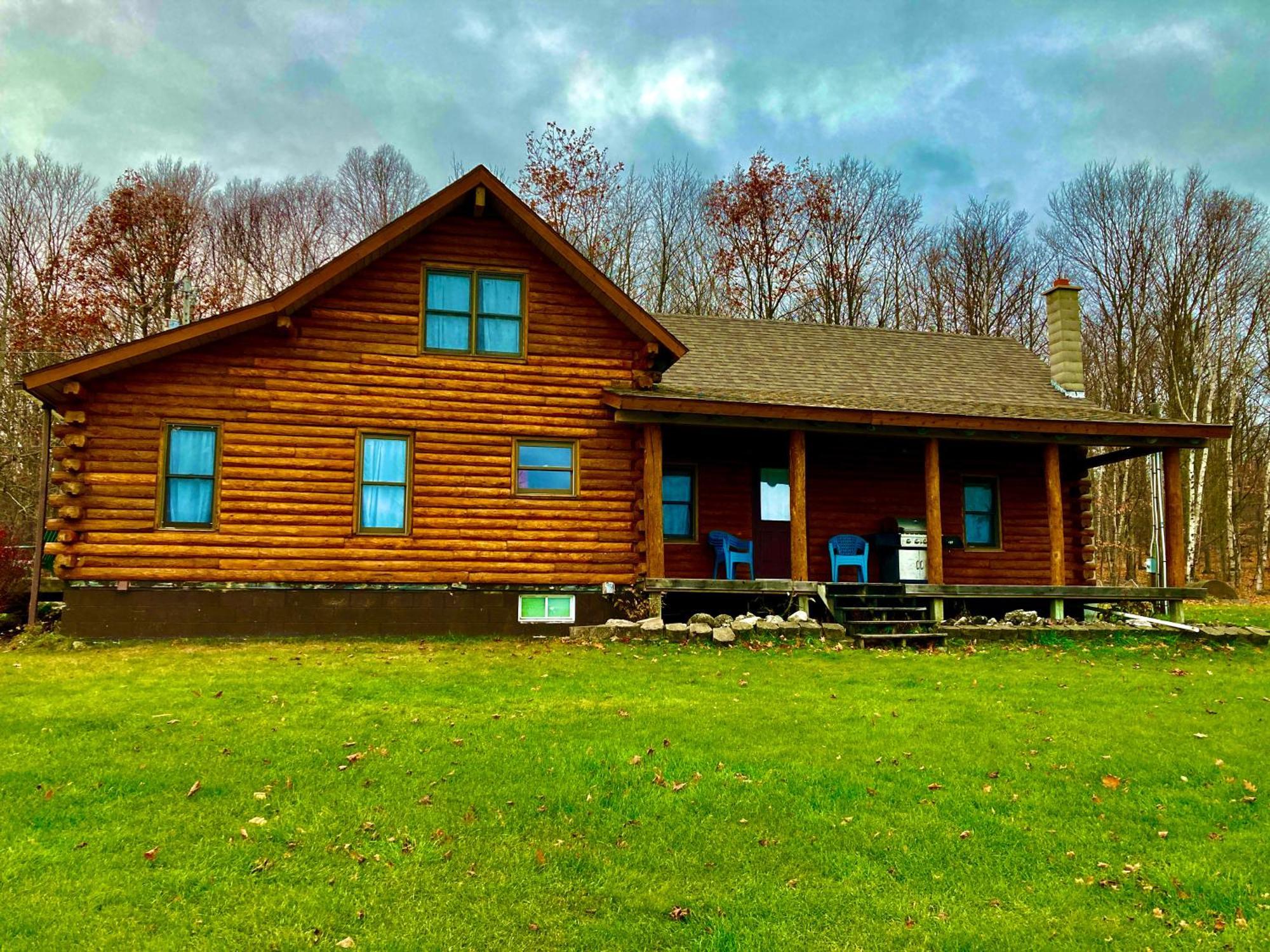 Garden Grove Retreat & Lodging Near Pictured Rocks, Fayette, Trails Exterior photo