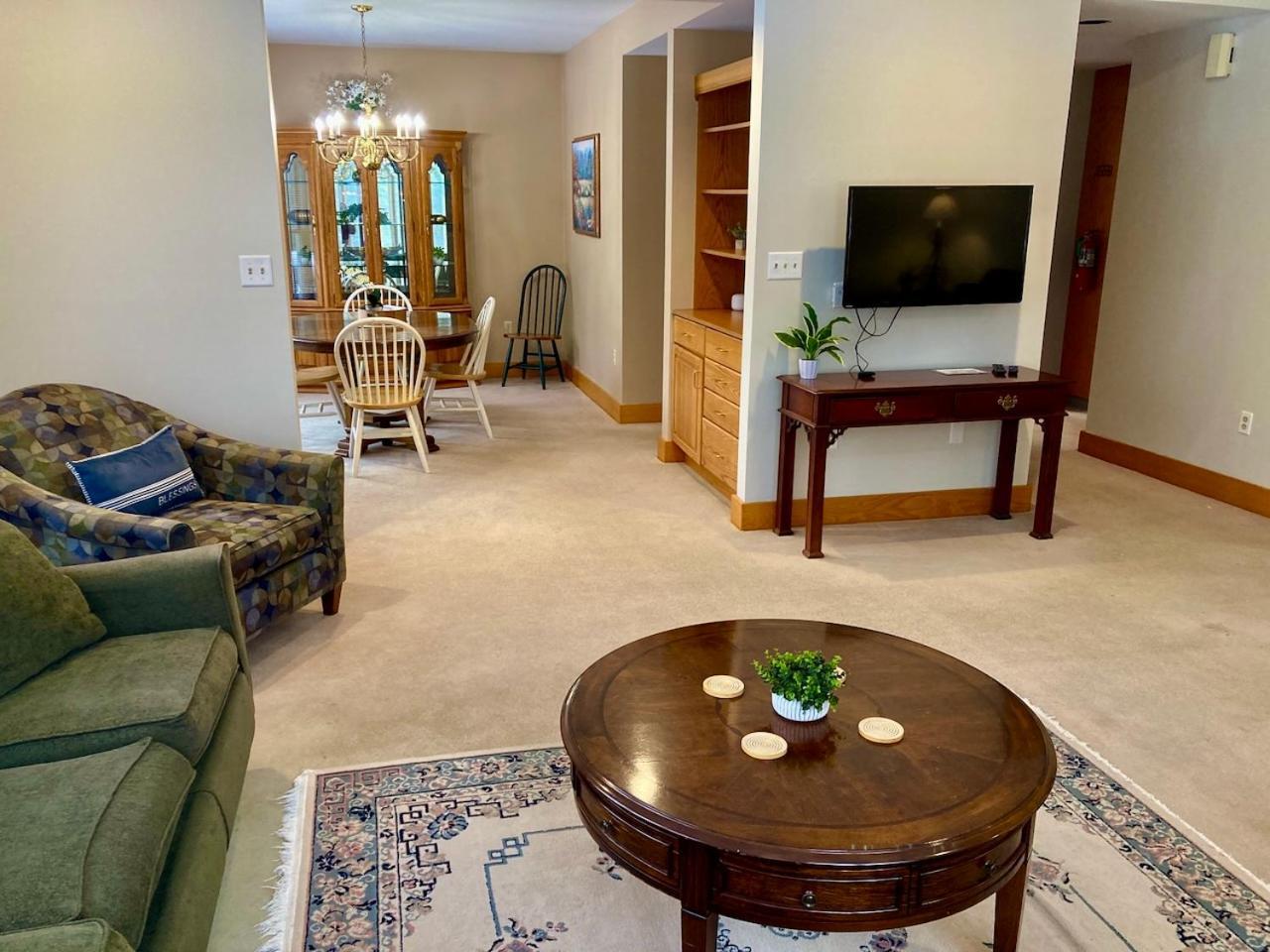 Garden Grove Retreat & Lodging Near Pictured Rocks, Fayette, Trails Exterior photo
