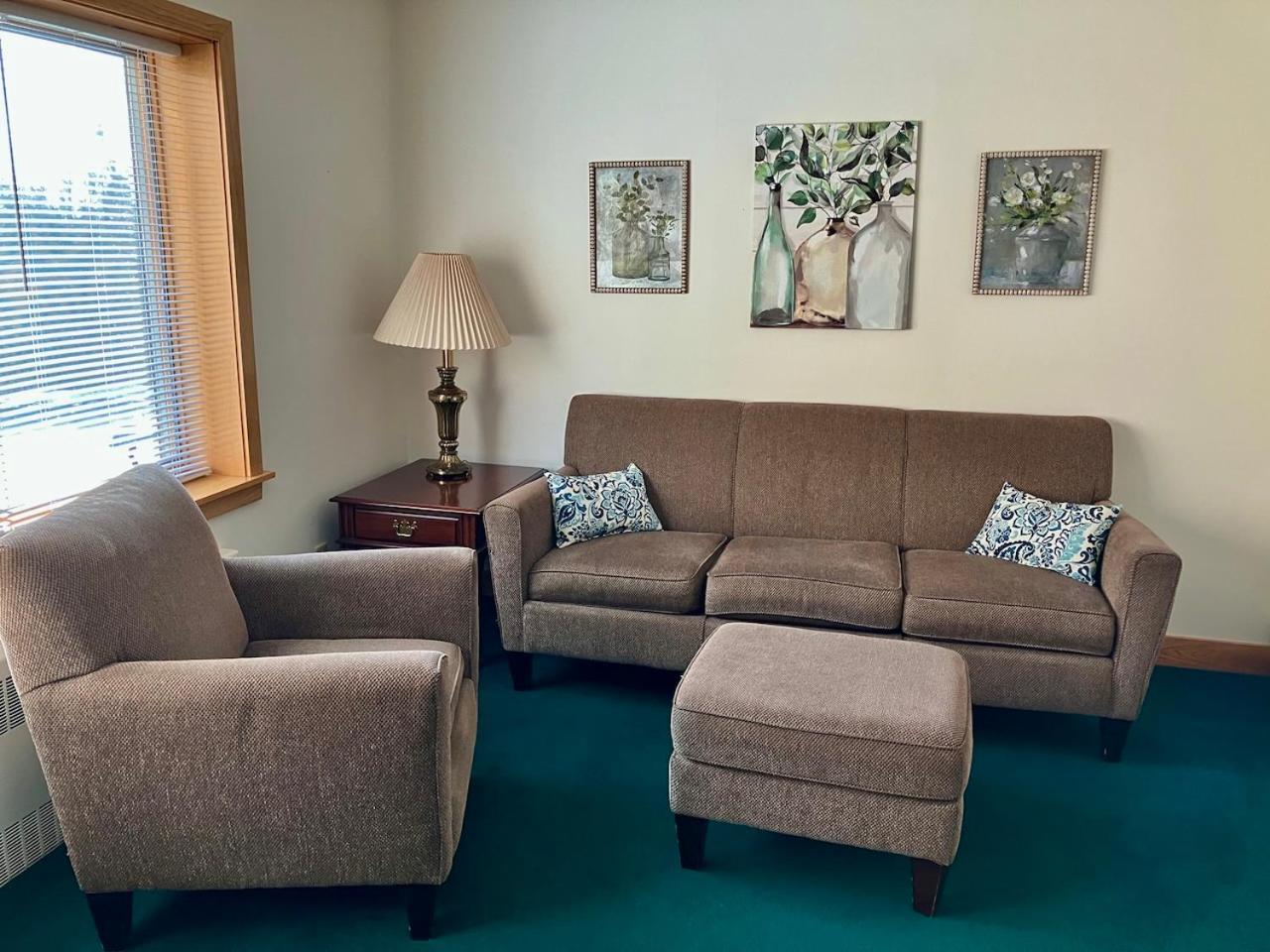 Garden Grove Retreat & Lodging Near Pictured Rocks, Fayette, Trails Exterior photo